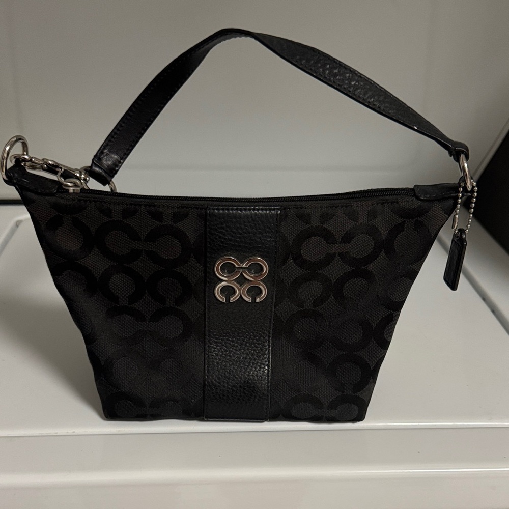 Coach Black Shoulder Bag with Signature Pattern